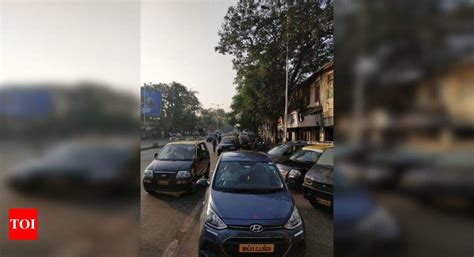 Illegal Double Parking Opposite Mahim Station Times Of India