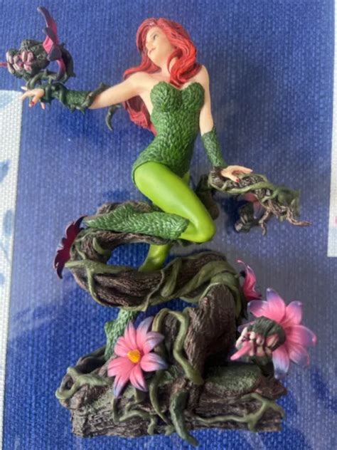 Poison Ivy Iron Studios 110 Scale Statue Batmanmoviedc Comics