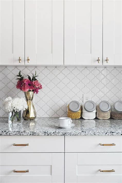 44 Top Arabesque Tile Kitchen Backsplash Design Ideas