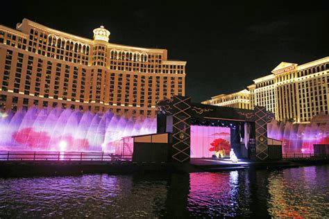 Top 10 Most Iconic Moments At The Fountains Of Bellagio Las Vegas