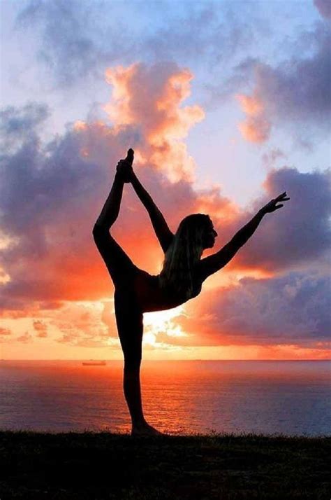 Beautiful Sunset Yoga Poses Photography Gymnastics Photography Ballet Photography Inspiring