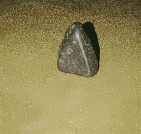 Natural Hematite Arrowhead Triangle Shape Indian Small Artifact Stone