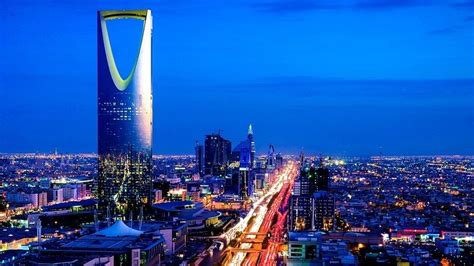 برج مشهور في الرياض من ٨ حروف