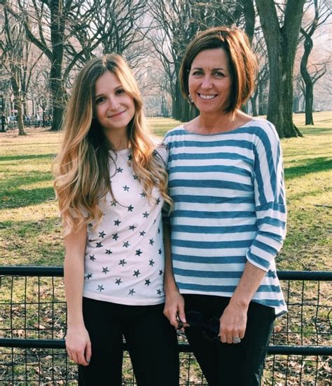 Mom Surprises Daughter At College But Takes Selfie From Wrong Dorm Bed Today