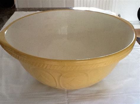 Traditional Ceramic Mixing Bowl In Cranleigh Surrey Gumtree