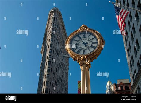 Public Clock Flatiron Building ©daniel Burnham And Co 1902 Fifth Avenue