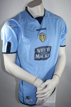 It also contains a table with average age, cumulative market value and average market value. Diadora Leeds United Trikot 2004/05 Whyte and Mackay ...