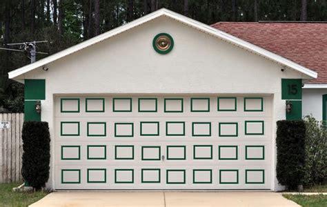 In general, it's a good idea to match the color of the garage door to the color of the house itself. painted garage doors | 11 re painting garage door help needed two more ideas i like the fake ...