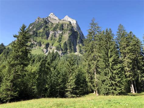 Brunnelistock Bruennelistock Mountain Above The Oberseetal Valley And