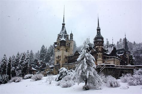 Pin By Kathryn 💫 On Architect Peles Castle Castle Pictures East Of