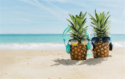 Download Cute Summer Beach Pineapples With Earphones Wallpaper