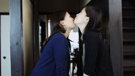 60 Japanese Lesbian Kissing Vidéos Libres De Droit 4k Et Hd Istock