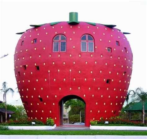 45 Famous Buildings In The World With Unconventional