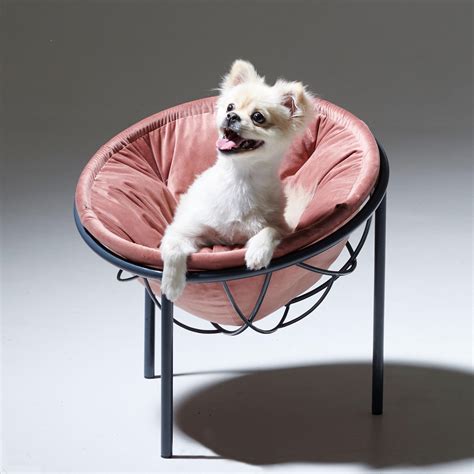 Furry Friends Pet Bed - Hanging Basket & stand | Architonic