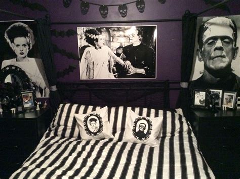 The Perfect Bedroom For Mr And Mrs Frankenstein Credit To Piercedoff