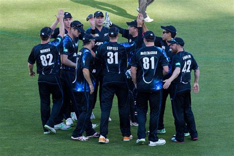 The new zealand cricket team became known as the black caps in january 1998, after its sponsor at the time, clear communications, held a competition to choose a name for the team.2 official new zealand cricket sources typeset the. For Kiwi media, defeating 'wobbly world champions' India ...
