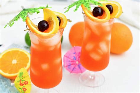 Rum Punch Easy Tropical Cocktail Recipe Thats Sweet And Refreshing