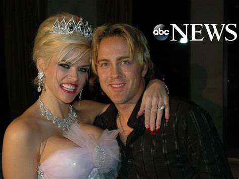 Anna Nicole Smiths Daughter Now 10 Is Fearless Like Her Mom Says Dad Larry Birkhead Abc News