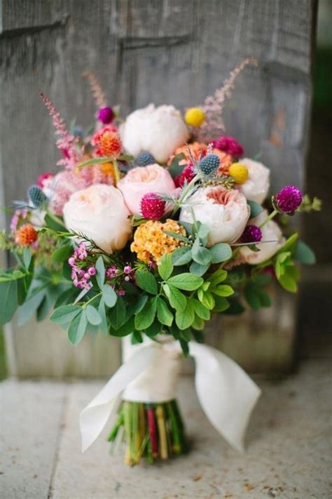 20 Adorable Wedding Bouquets For Spring And Summer 2022