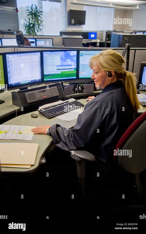 Police Dispatcher Stock Photos And Police Dispatcher Stock Images Alamy