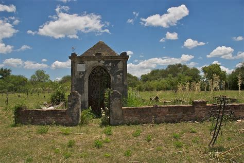 Verlassener Friedhof 3-color Foto & Bild | south america, argentina, world Bilder auf fotocommunity