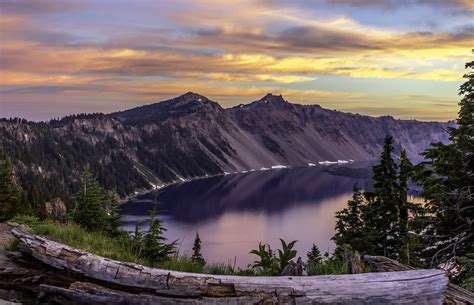 Cloudcap Overlook In Oregon Provides Best Scenic View Of Crater Lake