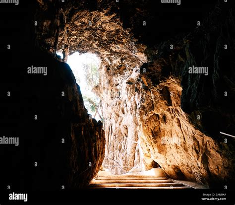 Light Shining In Cave High Resolution Stock Photography And Images Alamy