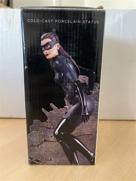 The Dark Knight Rises Catwoman 112 Scale Statue By Dc Comics
