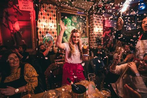 Experience the best of bunga with our brand new sensational show! Bunga Bunga: Raucous Italian Restaurant Where The Party ...