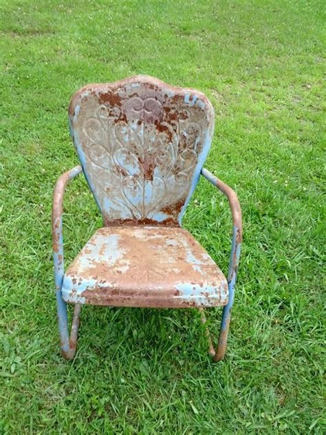 Thank you instructables for motivating me to finally get to this project.in this instructable i will show how i rejuvenated a set of vintage metal lawn chairs dating back to the late 1950's or early 1960's. Mid-century Heart vintage metal lawn chair. See history at ...