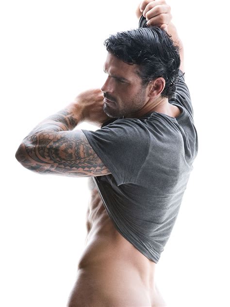 Pin On Stuart Reardon Official Modeling Photos