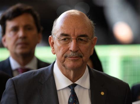 Social, secretário de saúde do rs e prefeito de santa rosa (rs). Osmar Terra será ministro da Cidadania de governo ...