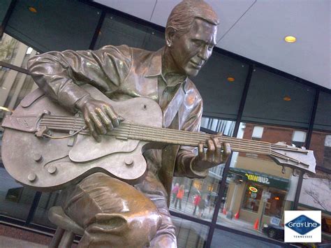 Chet Atkins Mister Guitar Statue In Nashville Tn Gray Line Of