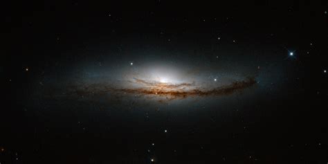 Hubble Views Spiral Galaxy Ngc 5793