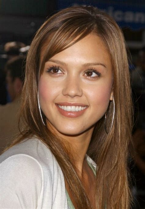 Jessica Alba Wearing Her Hair Long And Straight