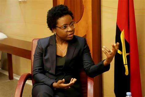 Governo Angolano Vai Entregar Cartões De Combustíveis Fora De Luanda
