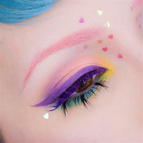 Beautiful Pastel Makeup By Ahitsrosa On Instagram Pastel Goth Makeup Goth Makeup Artistry