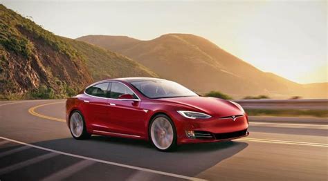 Tesla Model S Officially Breaks The 400 Mile Epa Range Barrier Engadget