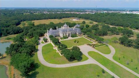 Lavish Texas Mansion To Be Turned Into Wedding Venue With French