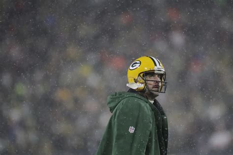 Packers QB Aaron Rodgers Truly Torn On Where He Wants To Play In 2022