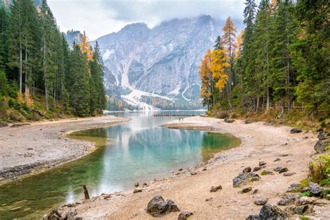 Lac Braies En Dolomites Italie Photo Stock Image Du Italie