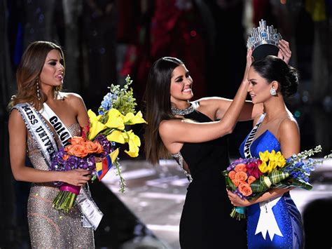 Miss Universe 2015 Shocker Miss Philippines Crowned After Host Steve Harvey Flubs Miss Colombia