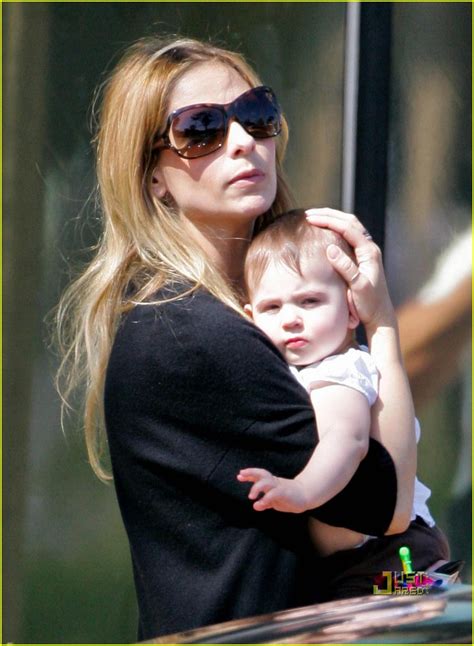 Sarah Michelle Gellar Out With Mom And Charlotte Photo 2460886
