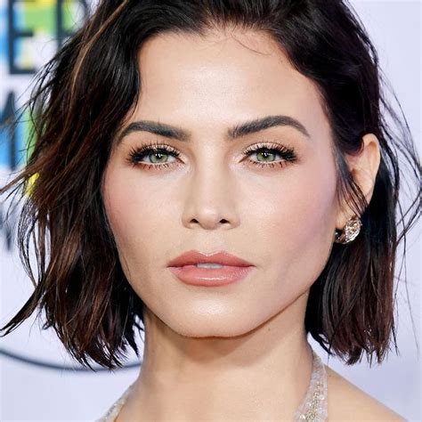 25 Celebrities With Short Sexy Hairstyles We Love