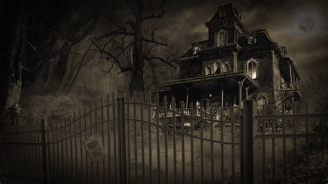 scariest haunted house attractions