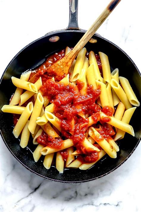 penne pasta with easy marinara