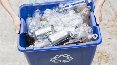 Québec veut envoyer moins de déchets au dépotoir