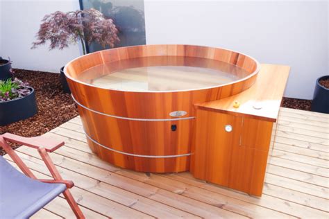 Beheizbare badewanne fur den garten dutchtub. Beheizte Badewanne