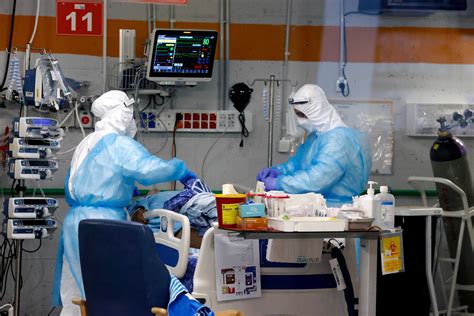 Israel Hits New Record In Virus Cases As Government Mulls Closure