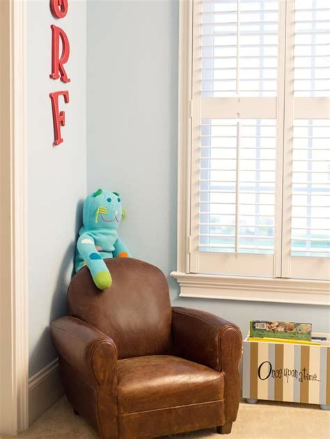 Fully moderated, safe and easy to use chat for kids. Traditional Kids-rooms from Susie Fougerousse on HGTV ...
